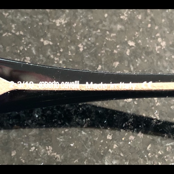 Roberto Cavalli frames.   Just gorgeous!! - Picture 10 of 11